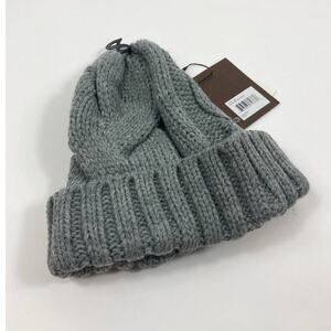 4/$25 NWT Modena beanie foldover